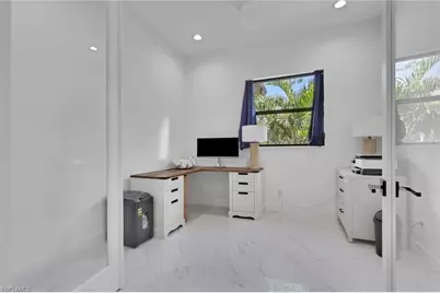491 9th St SW, Naples, FL 34117 - Photo 23