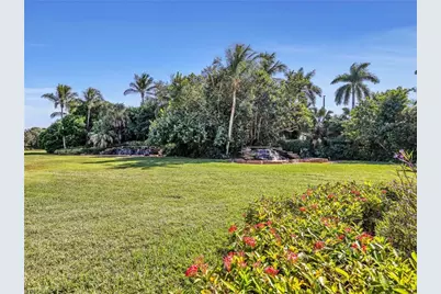 8060 Players Cove Dr #101, Naples, FL 34113 - Photo 9