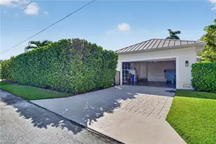 1131 7th Ave N, Naples, FL 34102 - Photo 33