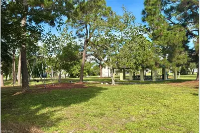 4996 Royal Palm Dr, Estero, FL 33928 - Photo 9