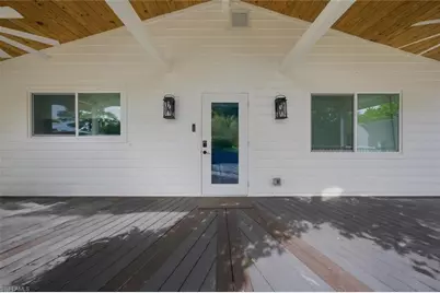 3512 Okeechobee St, Naples, FL 34112 - Photo 9