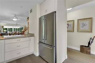 215 3rd Ave S, Naples, FL 34102 - Photo 9