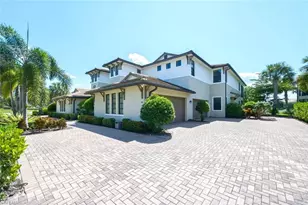 2165 Frangipani Cir, Naples, FL 34120 - Photo 9