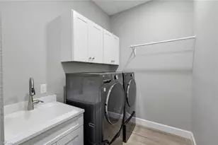 3126 Heather Glen Ct, Naples, FL 34114 - Photo 23