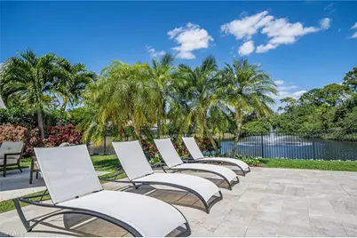 805 Lake Vista Ct, Naples, FL 34108 - Photo 5