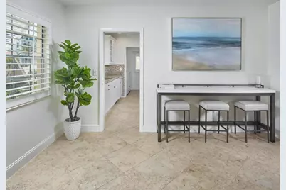 3070 Gulf Shore Blvd N #209, Naples, FL 34103 - Photo 9