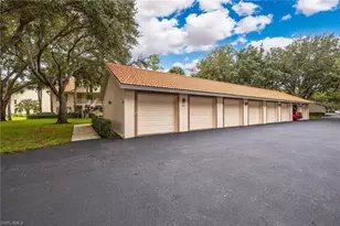 257 Robin Hood Cir, Naples, FL 34104 - Photo 25