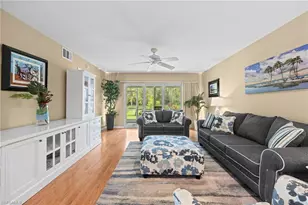 257 Robin Hood Cir, Naples, FL 34104 - Photo 1