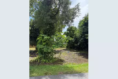 559 Sacramento St, North Fort Myers, FL 33903 - Photo 1