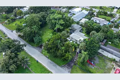 11343 Redbud Ln, Bonita Springs, FL 34135 - Photo 7