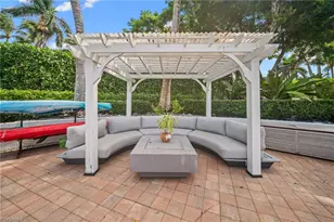 2030 Snook Dr, Naples, FL 34102 - Photo 35