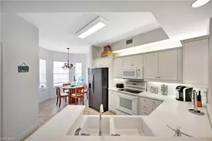 410 Bayfront Pl, Naples, FL 34102 - Photo 9
