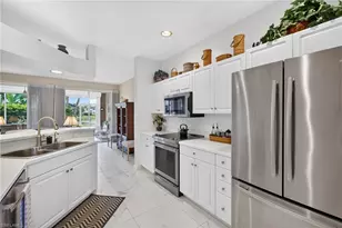 5040 Yacht Harbor Cir, Naples, FL 34112 - Photo 15