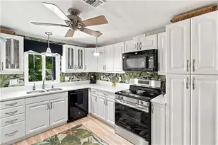542 Charlemagne Blvd, Naples, FL 34112 - Photo 7