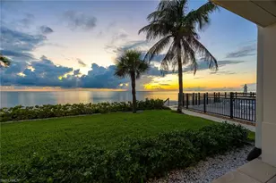1065 Gulf Shore Blvd N, Naples, FL 34102 - Photo 23