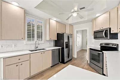 3440 Donoso Ct, Naples, FL 34109 - Photo 9