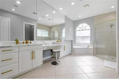 160 Logan Blvd S, Naples, FL 34119 - Photo 15
