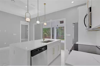 160 Logan Blvd S, Naples, FL 34119 - Photo 35