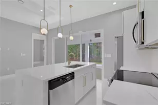 160 Logan Blvd S, Naples, FL 34119 - Photo 35