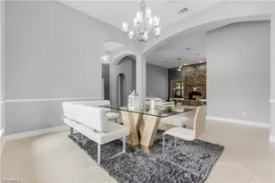 160 Logan Blvd S, Naples, FL 34119 - Photo 7