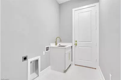 160 Logan Blvd S, Naples, FL 34119 - Photo 43