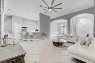160 Logan Blvd S, Naples, FL 34119 - Photo 5