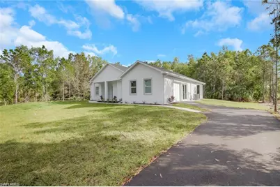 160 Logan Blvd S, Naples, FL 34119 - Photo 31