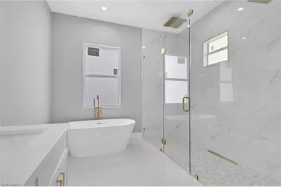 160 Logan Blvd S, Naples, FL 34119 - Photo 37