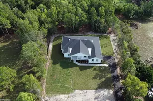 160 Logan Blvd S, Naples, FL 34119 - Photo 29