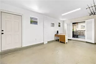 1342 11th St N, Naples, FL 34102 - Photo 27