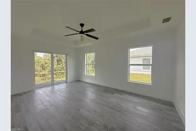 2317 NE 39th St, Cape Coral, FL 33909 - Photo 7