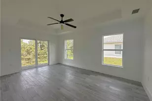 2317 NE 39th St, Cape Coral, FL 33909 - Photo 7