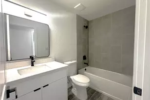 2317 NE 39th St, Cape Coral, FL 33909 - Photo 19