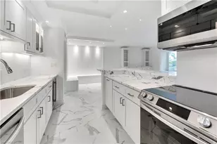 222 Harbour Dr, Naples, FL 34103 - Photo 25