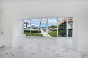 222 Harbour Dr, Naples, FL 34103 - Photo 17