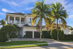 9222 Vanderbilt Dr, Naples, FL 34108 - Photo 1