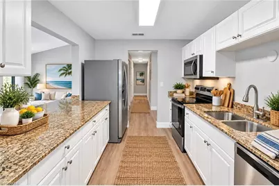 533 Landmark Dr, Naples, FL 34112 - Photo 3