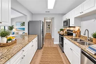 533 Landmark Dr, Naples, FL 34112 - Photo 3