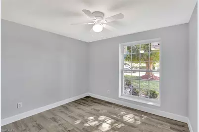 533 Landmark Dr, Naples, FL 34112 - Photo 13