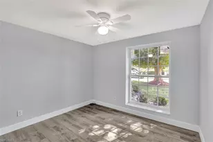 533 Landmark Dr, Naples, FL 34112 - Photo 13