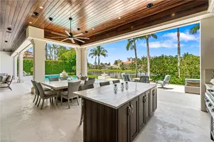385 Colony Dr, Naples, FL 34108 - Photo 33