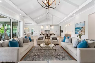 385 Colony Dr, Naples, FL 34108 - Photo 15