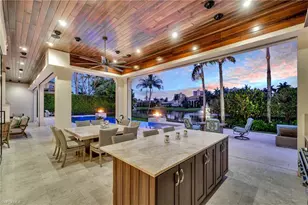 385 Colony Dr, Naples, FL 34108 - Photo 7