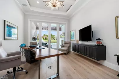 385 Colony Dr, Naples, FL 34108 - Photo 23