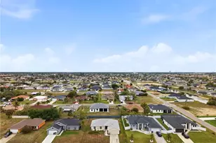 2009 NE 13th Pl, Cape Coral, FL 33909 - Photo 27