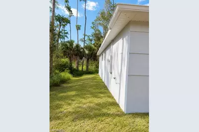 302 Stonybrook Ave, Lehigh Acres, FL 33972 - Photo 15