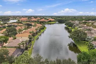 2256 Island Cove Cir, Naples, FL 34109 - Photo 37