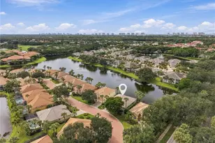 2256 Island Cove Cir, Naples, FL 34109 - Photo 3