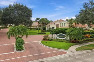 2256 Island Cove Cir, Naples, FL 34109 - Photo 35
