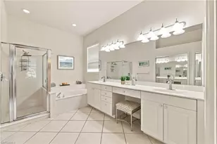 2256 Island Cove Cir, Naples, FL 34109 - Photo 27